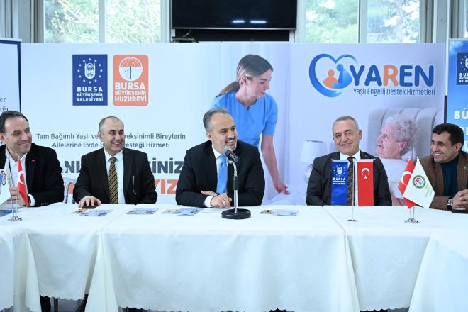 Bursa Bykehir Belediyesi sosyal hizmet uygulamalarna bir yenisini daha ekledi.Bursa?da ikamet edip sosyo-ekonomik yoksunluk iinde olan, korunmaya ve bakma muhta 60 ya ve zerindeki kiilere Huzurevi?nde her trl hizmeti sunan Bykehir Belediyesi imdi de yal, engelli ve tam yataa baml vatandalara yatl bakm hizmetinin dnda evde bakm hizmeti vermeye de balyor. Yal Engelli Destek Hizmetleri Projesi?nde (YAREN) en byk ama, evde bakm ihtiyac duyan kiilere gerekli her trl destei salayarak ailelerinin kendilerine vakit ayrabilecekleri esnek zaman dilimleri oluturmak ve hayatlarn biraz olsun kolaylatrmak. Bu nedenle projesinin hedef kitlesini srekli evde bakm hizmetine ihtiya duyan kiiler ve aileleri oluturuyor.