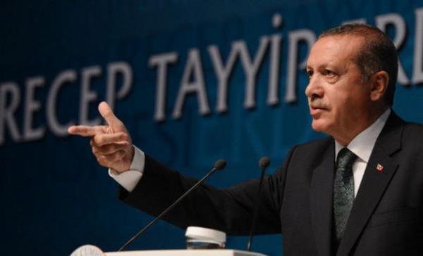 Babakan Tayyip Erdoan bakanlnda tam 6.5 saat sren MYK toplantsnda anket sonular ve hazrlanan raporlar grld.