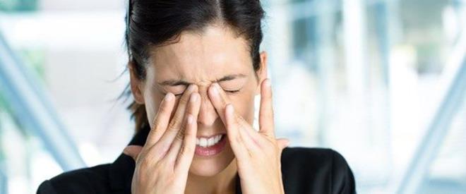 Ortalama bir insan; 23 bin kez g�z k�rpar, 100 bin kez kalbi atar, 23 bin kez nefes al�r, Karaci�eriyle 1500 litre kan� s�zer, Midesiyle 2 litre asit �retir.