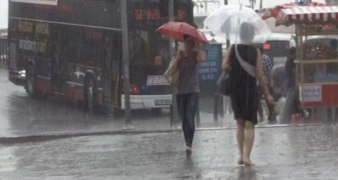 MARMARA  Paral ve ok bulutlu, Balkesir, Bursa ve Bilecik evrelerinin yerel saanak ve yer yer gk grltl saanak yal geecei tahmin ediliyor.