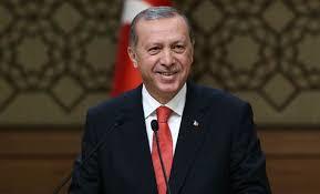 Cumhurbakan Erdoan yzde 51,4 ile ilk turda seimi kazanyor  <br>  Anketten kan sonuta Cumhurbakan Recep Tayyip Erdoan'n ilk turda adaylar arasnda en yksek oyu ald grld.  <br>  Cumhurbakan Erdoan yzde 51,4 ile seimi ilk turda kazanrken, en yakn rakibi Kemal Kldarolu'nun oy oran ise yzde 41,8'de kald.  <br>  nc srada ise yzde 4,6 ile Muharrem nce gelirken, Sinan Oan ise yzde 2,2'lik oy orannda kald.