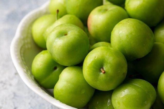 lkemizde bol yetien erii tuzla birlikte tketmek de damak kltr olarak yerlemitir. Ancak fazla tuz tketimi hipertansiyon riski ve bbrek sal asndan zararl olduundan erikle birlikte fazla tuz tketiminden kanlmaldr.