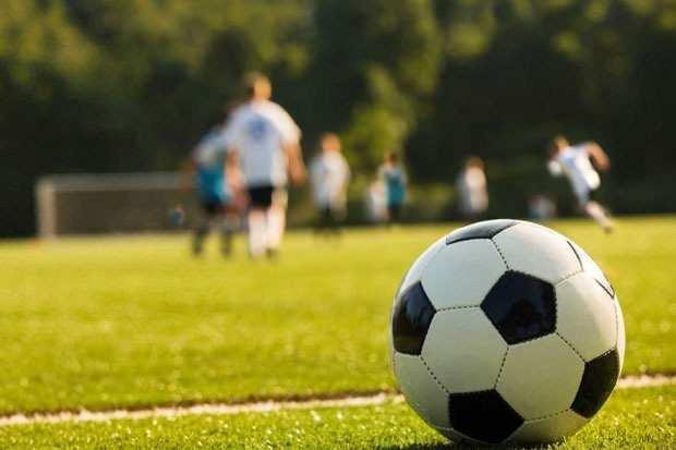 Dolandrclk iddialarnn ortaya kmasnn ardndan verilen bilgiler 'nl bir teknik direktr' dahil 'spor camiasndan baz isimler' de 'dolandrlmak istendi.' eklinde verildi.