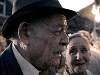 Ei Nadire Hanm da Tulu Bey'i terk etti. Tulu Yunak 8 yl cezaevinde yattktan sonra 1991 ylnda aftan yararlanarak zgrlne kavutu. Yllar sonra da bir eker firmasnn reklam filminde kamera karsna geti.