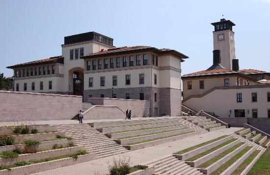 <p><b>Ko niversitesi</b></p>  renim creti: 36 bin 500 ile 50 bin TL