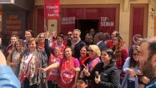 Arzum Onan ve Mehmet Aslantu boanyormu. Herkesin yllardr rnek olarak gsterdii iftin, kapal kaplar ardnda sorunlar yaadn, Arzum Onan'n Mehmet Aslantu'dan aylardr boanmaya altn, hatta evleri ayrdklarn ok yaknlarndan bir isim benimle paylat!