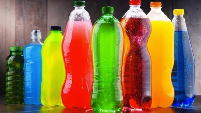 "Vcudumuzun ekere ihtiyac yoktur. Krmz kan hcrelerinin ekirdei yoktur. Bir tek onlarn ekere ihtiyac vardr. ekirdei olmad iin enerji retemezler ama dier btn hcrelerimiz gerekli enerjiyi retir. Krmz kan hcrelerinin 24 saatte eker ihtiyac bir kesme eker kadardr. Gazl iecein bir kutusunda 22 adet ay ekeri var. Hastalklarn sebebi."