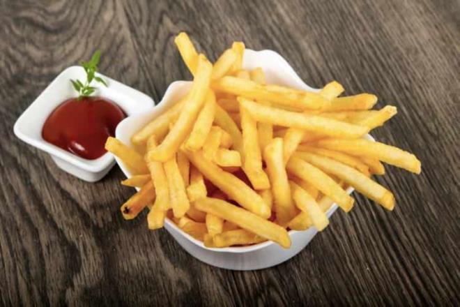 Trk mutfann en sevilen besinlerinden biri olan patates, kzartma, halama, frnlama ve kzleme usulyle piirilir. Hem sade bir ekilde tketilen, hem de yemeklerin ierisine eklenen bu besin, ksa srede hazrland iin alan kiilerin de favorisidir. Lezzetiyle hi kimsenin kar koyamad patates kzartmasyla ilgili bir gerek duyan herkesi artt. Yaplan son aratrmalar ar kzartma tketmenin depresyon ve kaygy artrd ortaya koydu.