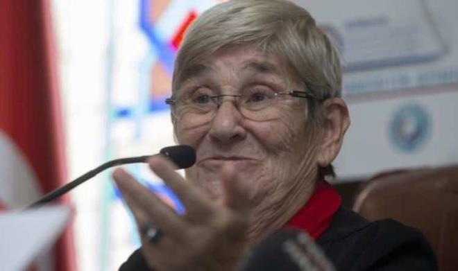 Katld bir konferansta aklamalarda bulunan Prof. Dr. Karatay, en salkl meyvenin zeytin olduunu aklad.