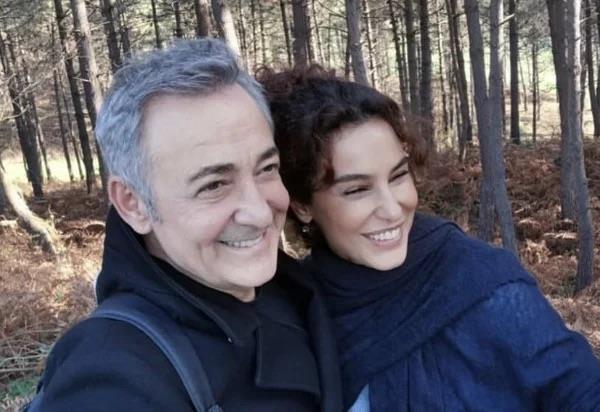 Mehmet Aslantu ve Arzum Onan'n evliliklerinde kriz olduu ve boanacaklar sylentileri bir sredir gndemdeydi. 27 yllk evliliin bitecei dedikodularn Arzum Onan yapt aklamayla dorulad. Mehmet Aslantu'a ynelik eletirilere tepki gsteren Arzum Onan, Mehmet Aslantu'un siyasi mcadelesi zerinden vurulmaya alldn savundu. Mehmet Aslantu, TP'ten Mula milletvekili aday olmutu.