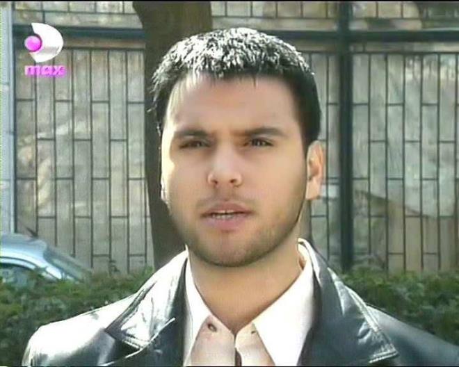 1998-2002 yllar arasnda gndeme damga vuran Aynal Tahir dizisi, gnmzn hala hatrlanan dizileri arasnda yer alyor.