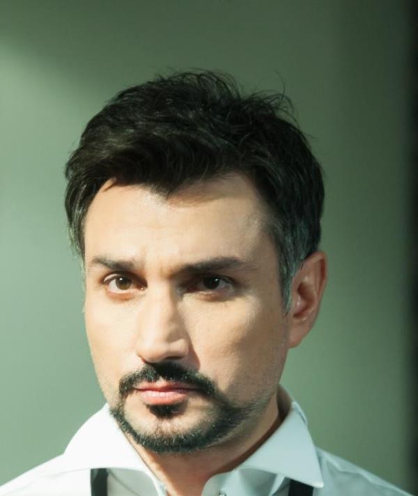 Cahit, karakterinin bilinmedik ynlerini ve bugne dek kullanmad zelliklerini byk bir ustalkla sergileyecek.