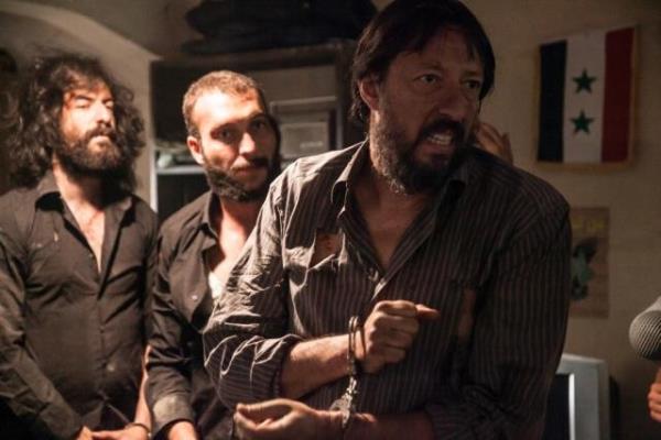 Sezon sonunda Suriye zindanlarnda ekibiyle birlikte esir den Kara da yeni srprizler ve sahneleriyle ekranlarda olacak. Kendi gnmzde kendi saatimizde, sevenlerimizle 11. sezonda kavumak dileiyle...