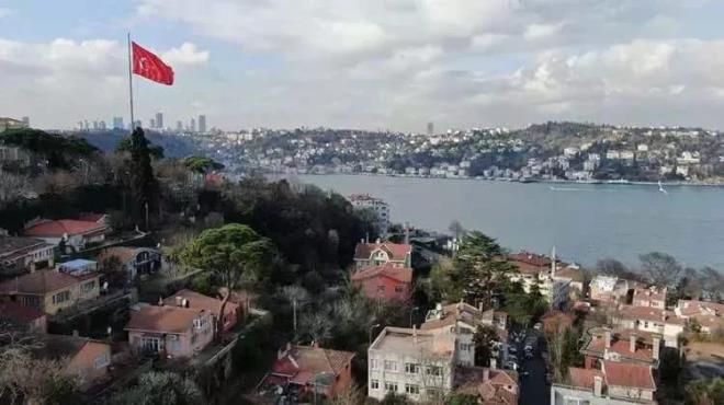 Gaziantep - 92 bin 568 kii  <br>    Giresun - 494 bin 160 kii  <br>    Gmhane - 148 bin 590 kii  <br>    Hakkari- 16 bin 743 kii  <br>    Hatay - 112 bin 687 kii  <br>    Isparta - 56 bin 850 kii  <br>    Mersin - 65 bin 44 kii  <br>    stanbul- 2 milyon 164 bin 766 kii