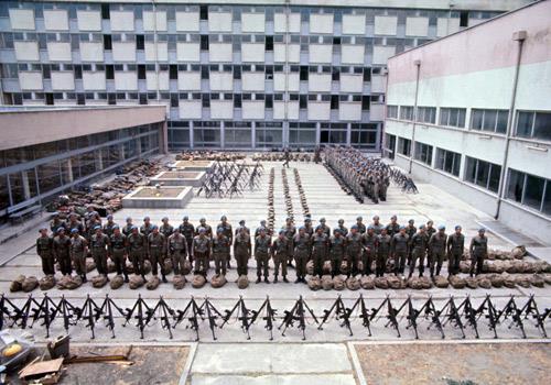 te 12 Eyll 1980 tarihinde gerekleen darbenin ncesi ve sonrasnda yaananlardan kareler.