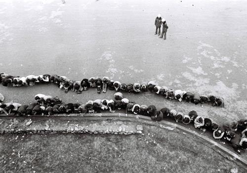 te 12 Eyll 1980 tarihinde gerekleen darbenin ncesi ve sonrasnda yaananlardan kareler.