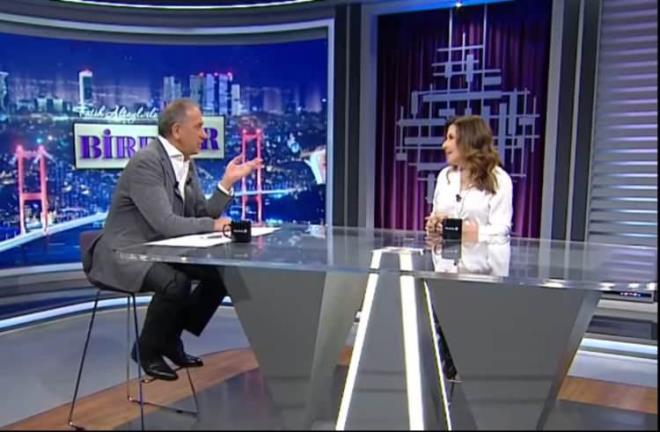 Fatih Altayl, Bloomberg HT'de sunduu 'Fatih Aktayl ile Bire Bir' programnda arkc Nilfer'i konuk etti. Kariyeri ve karakteriyle ilgili ufak bir deme veren Nilfer, muhabbete usta sanat Kayahan'la soluk verdi.