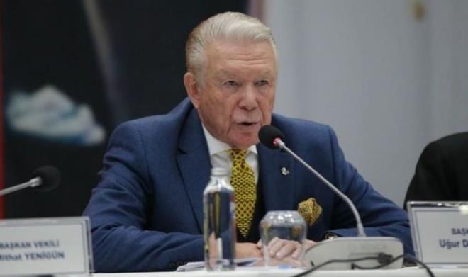 nl oyuncunun paylamna ok sayda destek mesaj gelirken birok kii Dndar'n sylemlerine ate pskrd.