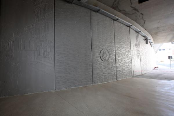 stanbul Bykehir Belediyesi'nin Taksim yayalatrma projesi kapsamnda srdrd trafii yeraltna alma almalar tamamland. Tarlaba Bulvar ? Cumhuriyet Caddesi ara trafii yer altna alnarak bu blge yayalatrld. Oteller Blgesi ile stiklal Caddesi'ne eriimi kesintisiz olarak saland.