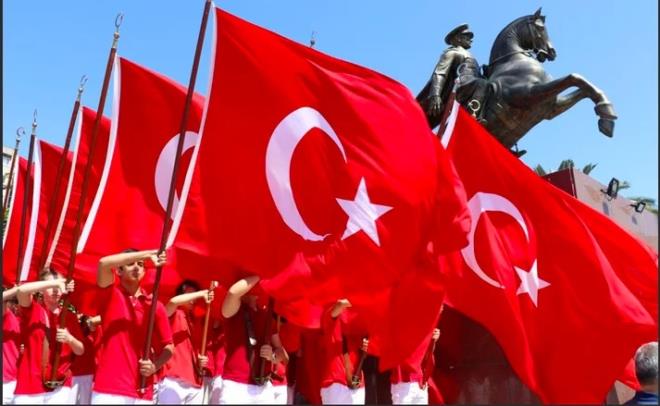 Genlik, gelecein teminatdr. 19 Mays' kutlarken genlerimizi spora tevik edelim ve onlara bu yolda destek olalm. Bayramnz kutlu olsun!