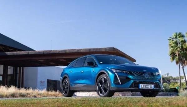 8 bin 647 adetle Peugeot,