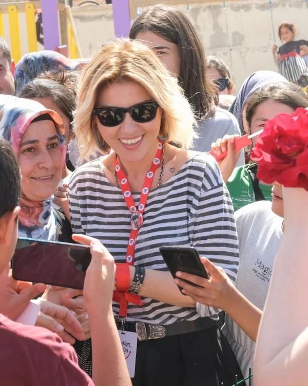 Glben Ergen gibi yzlerce yolcu iptal edilen uak seferleri nedeniyle Gaziantep Havaliman'nda saatler beklemekten perian oldu.