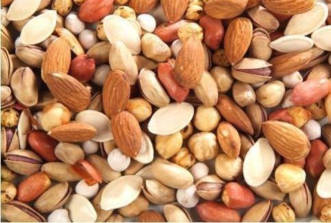 Potasyum en yo�un ve do�al olarak f�nd�k ve f�st�kta var. Ekmek yemeyince k�yamaet kopuyor. B vitamini alamazm���z bunlar f�nd�k ve f�st�kta var. Sakatat mutlaka yenmeli ama bunlar� yasaklad�lar.