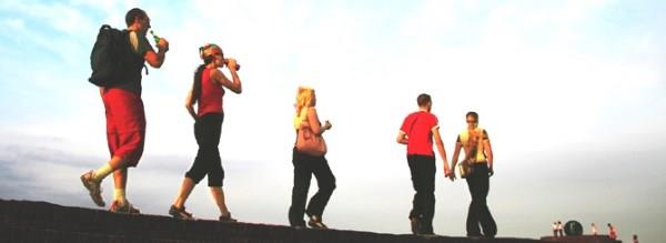 Y�r�mek �ok sa�l�kl�d�r. Kendi temponuzda herg�n 20 dakika mutlaka y�r�y�n. Ge� vakit hi�bir�ey yemeyin, genelde meyve yeriz ama asl�nda yememeliyiz. Meyveyi sabah posas�yla meyveyi yiyin.