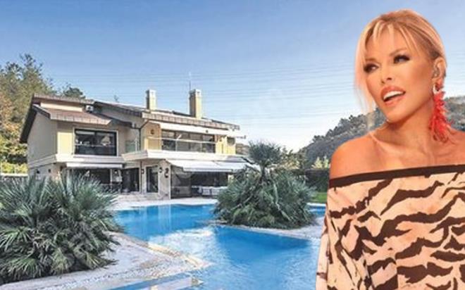 Ajda Pekkan, Saryer'deki villasn sonunda satmay baard.