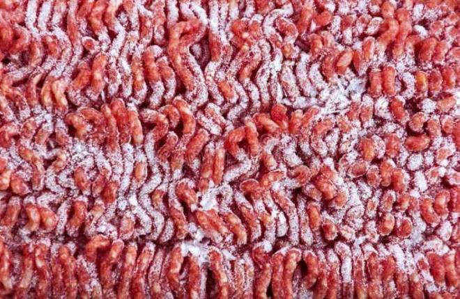 Bylece, gda zehirlenmesi riski artar. zellikle oda scaklnda veya scak su altnda zdrme yapmak, bakterilerin hzla oalmasna ve salk sorunlarna yol aabilir.