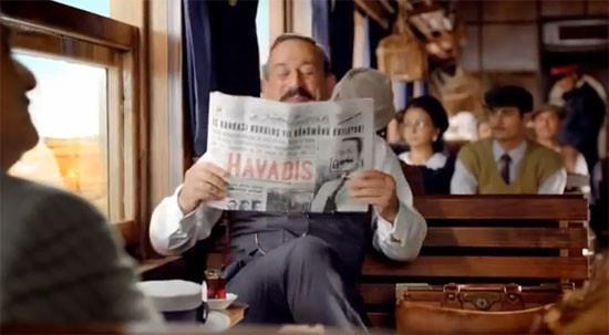 Buna ra�men Cem Y�lmaz, gazeteyi tersten okumaya devam ediyor.