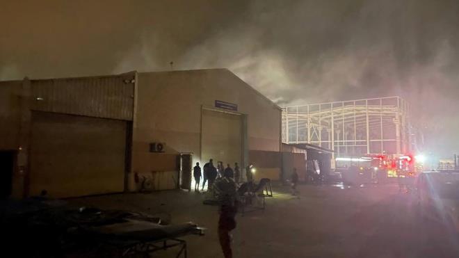 Alevler ekiplerin 1 saatlik mdahalesiyle sndrld.