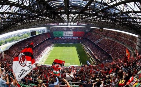 <p><b>23. AC Milan </b></p>  Stadyum: San Siro Ortalama seyirci say�s�: 44,178 Stadyum kapasitesi: 80,018 Doluluk oran�: 55%
