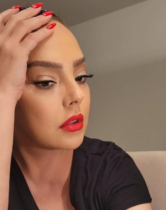 arklaryla hafzalara kaznan Ebru Gnde, son zamanlarda gzlerden uzak hayatn yaamaya balad. Magazin gndeminde de yer almayan Ebru Gnde son paylamyla gnler sonra ortaya kt. Bomba haberi yapt paylamla veren Gnde, hayranlarn heyecanlandrd.