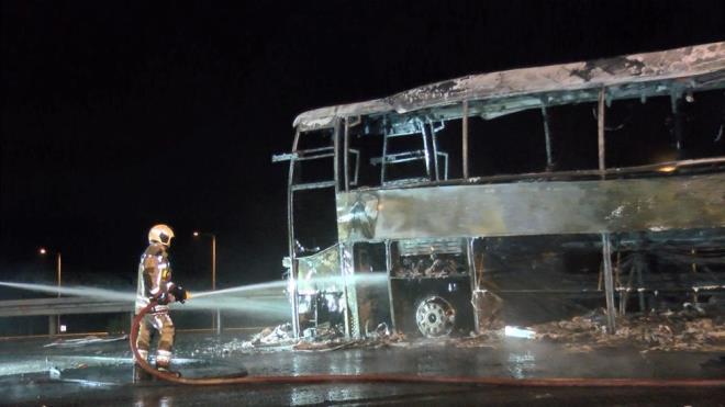 TIR srcs ans eseri kazadan yara almazken, dier yolcular ise firmaya ait baka bir otobsle yollarna devam etti.