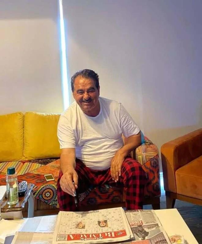 Hrriyet'te yer alan habere gre; stanbul Asliye Hukuk Mahkemesi'nde alan davada brahim Tatlses'in avukat Yaz Karadenizli, "Mvekkil, salna kavumasnn ardndan zmir'e yerlemitir."