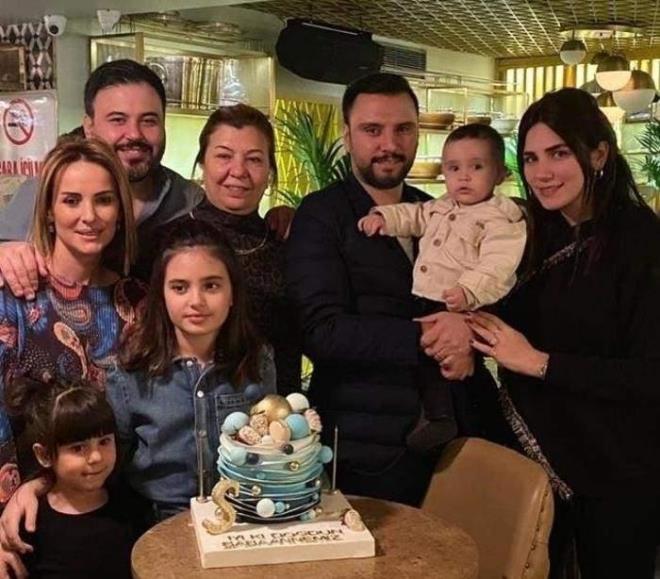 Buse Varol, einin kendilerine vakit ayrmamas nedeniyle tepki gstermiti. Varol ile nl arkc, evliliklerinde kriz yaamlard.    Aras alan Seluk Tekta'n ei Merve Tekta ile Buse Varol birbirlerini sosyal medya hesaplarndan silmiti.    Ks eltiler arasnda srpriz bir gelime yaand.