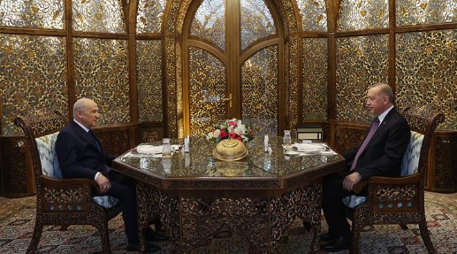 Tarih olarak seimlerin 2. tur ncesi "16 Mays 2023. Devlet Baheli MHP Genel Bakan" ifadesi dikkat ekti