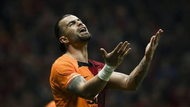 En ok krmz kart gren oyuncu: Abdlkerim Bardakc (2 Kez)