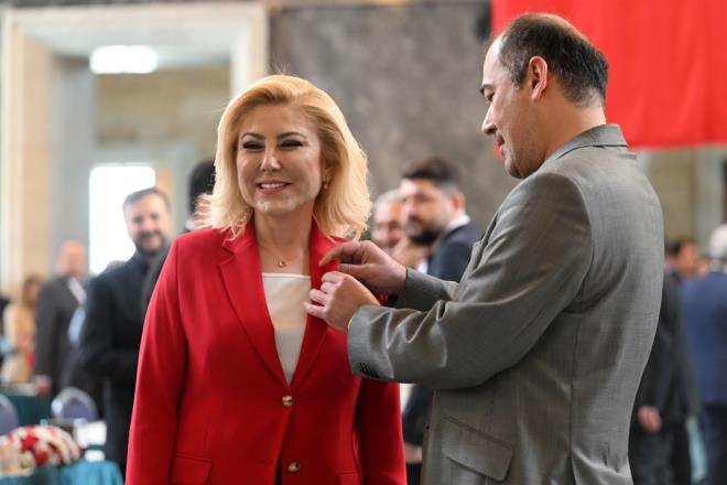 AK Parti zmir Milletvekili ebnem Bursal, kaydn yaptrd.