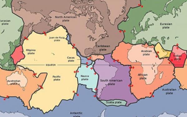 60 metre dibe inen foto�raf�� Kuzey Amerika ve Avrasya k�ta plakalar�n�n ayr�lmas�n� g�r�nt�ledi.