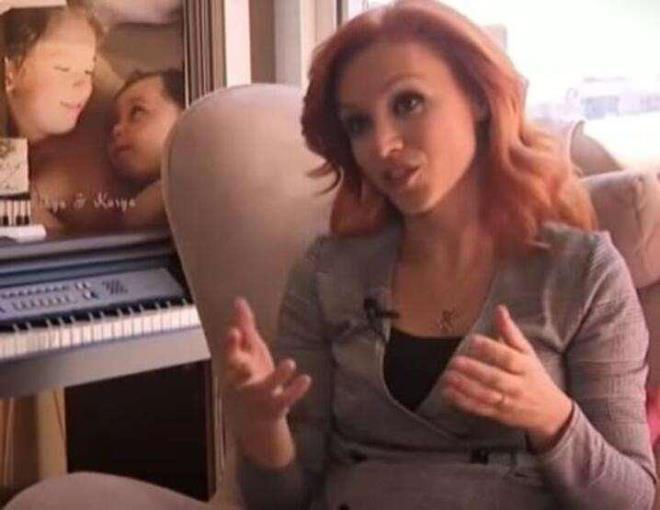 Eurovision denilince ilk akla gelen isimlerden biri olan ebnem Paker, yllar sren suskunluunu Arif Hr'e bozdu.