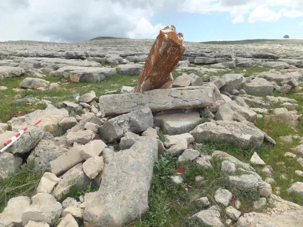 Kltr ve Turizm Bakanl Erzurum Kltr Varlklarn Koruma Blge Mdrl, 24 Nisan 2023 tarihli toplantsnda Hozat ilesi Karaca ky snrlar ierisinde yer alan Gavurkale'nin 2863 sayl Kanun'un 6. maddesinde belirtilen zellikleri tamas nedeniyle 1. derece arkeolojik sit olarak tescil edilmesine karar verdi. Mdrlk, ilgili kurumlardan blgede koruma amal imar plan hazrlanmasn da istedi.