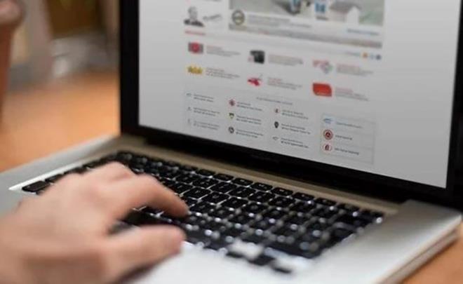 BAVURU N ARANAN ARTLAR    Afetzede hak sahiplii bavurular iin gerekli artlar AFAD tarafndan akland. te o artlar;    Konut, i yeri ve ahrlar ar-ykk ve orta derecede hasar gren mlk sahipleri afetten nce ve afet tarihinde mlkiyeti ebeveynine ait hasarl ikinci ve nc konutta oturanlar,    tirak ve mterek maliki olduklar konut veya i yeri hasar grenler,    Hak sahiplerine bina yaptrlmak zere tespit edilip konutlar istimlak edilen aileler.