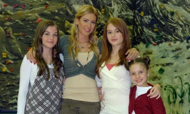 <b>CANSU DEMRC'NN PROJELER</b></p><p><br></p><p>- Sihirli Annem / Snf arkada</p><p>- Sihirli Lamba / Tuba</p><p>- Selena / Selin Aykar</p><p>- Adanal / Zeynep</p><p>- Bir Zamanlar Anadolu'da / Cemile</p><p>- Gurbette Ak / Maria</p><p>- Tercih Formu / iek</p>