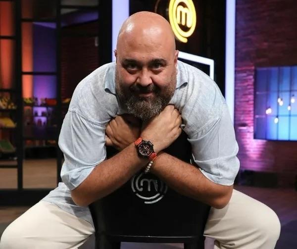 "Duvar Beikta Belediyesi?nin sorumluluu altndadr, bir vatanda belediyeye ihbar etmi"    Sank Sevin Kula savunmasnda, duvar hakknda bilgi sahibi olmadn ve kiraclarn herhangi bir tamir talebinde bulunmadn belirtirken sann avukat, "stinat duvar yllar ierisinde pek ok kez deiiklie uramtr. Duvar Beikta Belediyesi?nin sorumluluu altndadr. Bir vatanda belediyeye ihbar etmi, bizim bundan haberimiz yoktu. Ayrca belediye iki ay nce kaldrm yenilemi ve kaldrmla duvar arasnda boluk braklmt" ifadelerini kulland