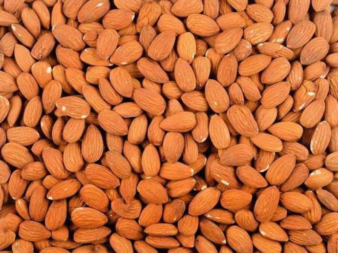 Grmeyi iyiletirme etkisi bulunur. Karacier ve dalak tkanklklarna fayda salar.    Kronik ksrk varsa iyi gelir ve astma kar faydal etkisi bulunur.