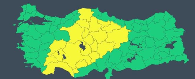 Hava scakl Dou kesimlerde 4 ila 6 derece artmas, bat kesimlerde 3 ila 5 derece decei, dier yerlerde nemli bir deiiklik olmayaca tahmin ediliyor.<br>    20 L N UYARI  <br>  Meteoroloji Genel mdrl Afyonkarahisar, Amasya, Ankara, Antalya, Burdur, ankr, orum, Isparta, Kastamonu, Kayseri, Krehir, Konya, Nevehir, Nide, Sivas, Tokat, Yozgat, Aksaray, Karaman ve Krkkale iin sar kadolu uyarda bulundu.