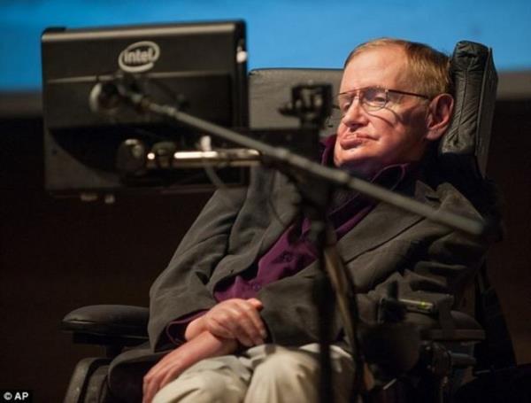 Aralarnda Stephen Hawking'in de bulunduu "sper beyin" olarak anlan bilim adamlarnn ngrsnde gre, dnyann sonunu doa deil insanlar getirecek.