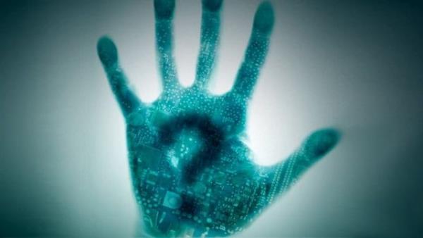 Oxford niversitesi'nde insanln geleceiyle ilgili almalar yapan ensititnn bakan Nick Bostrom da tehlikenin byk olduunu sylyor.